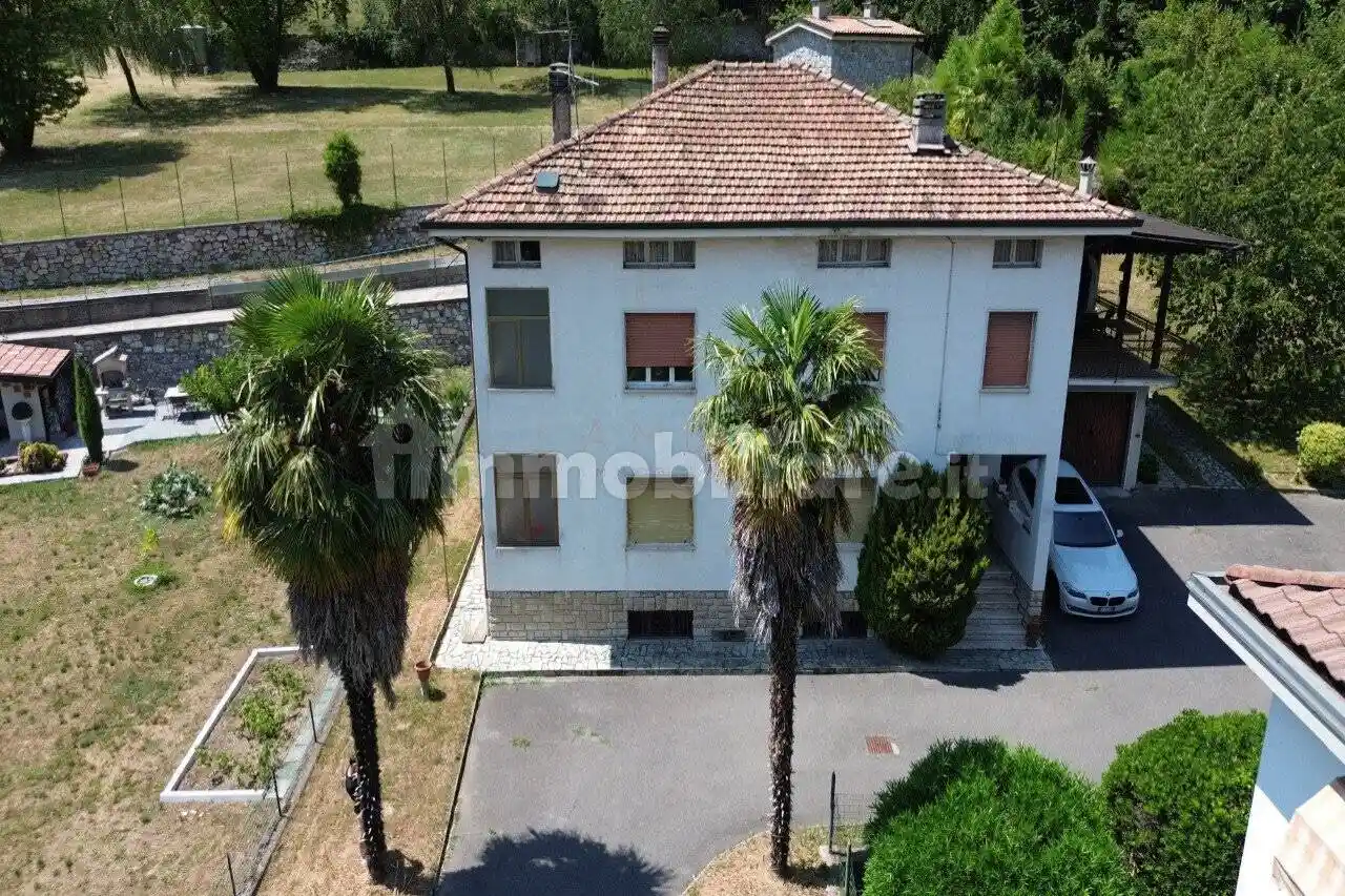 Villa in vendita a Darfo Boario Terme