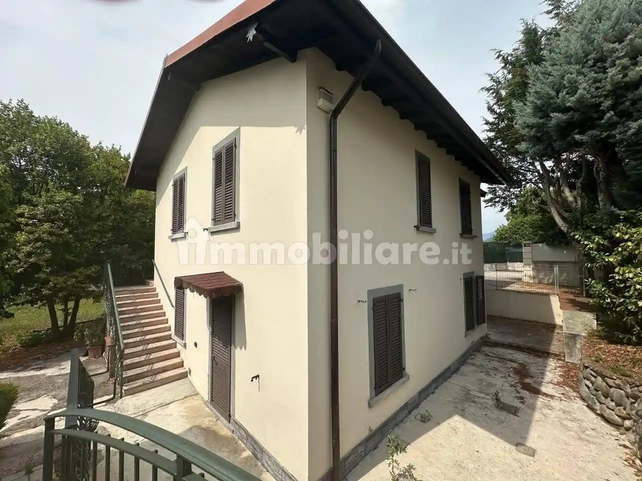 Villa in vendita a Albino