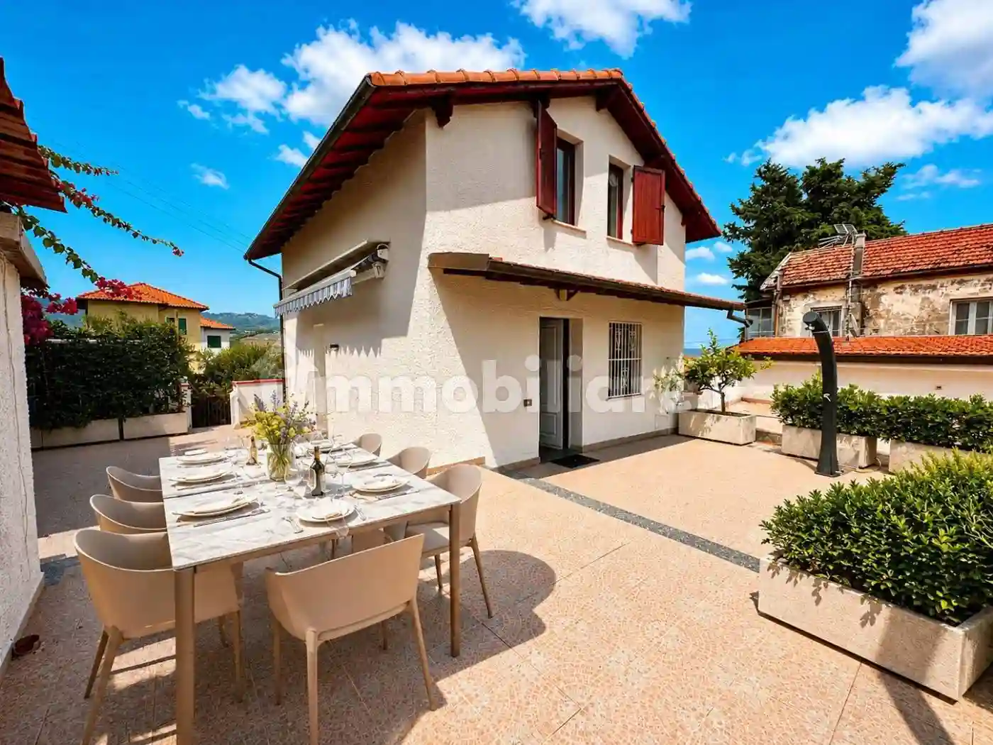 Villa - foto 2