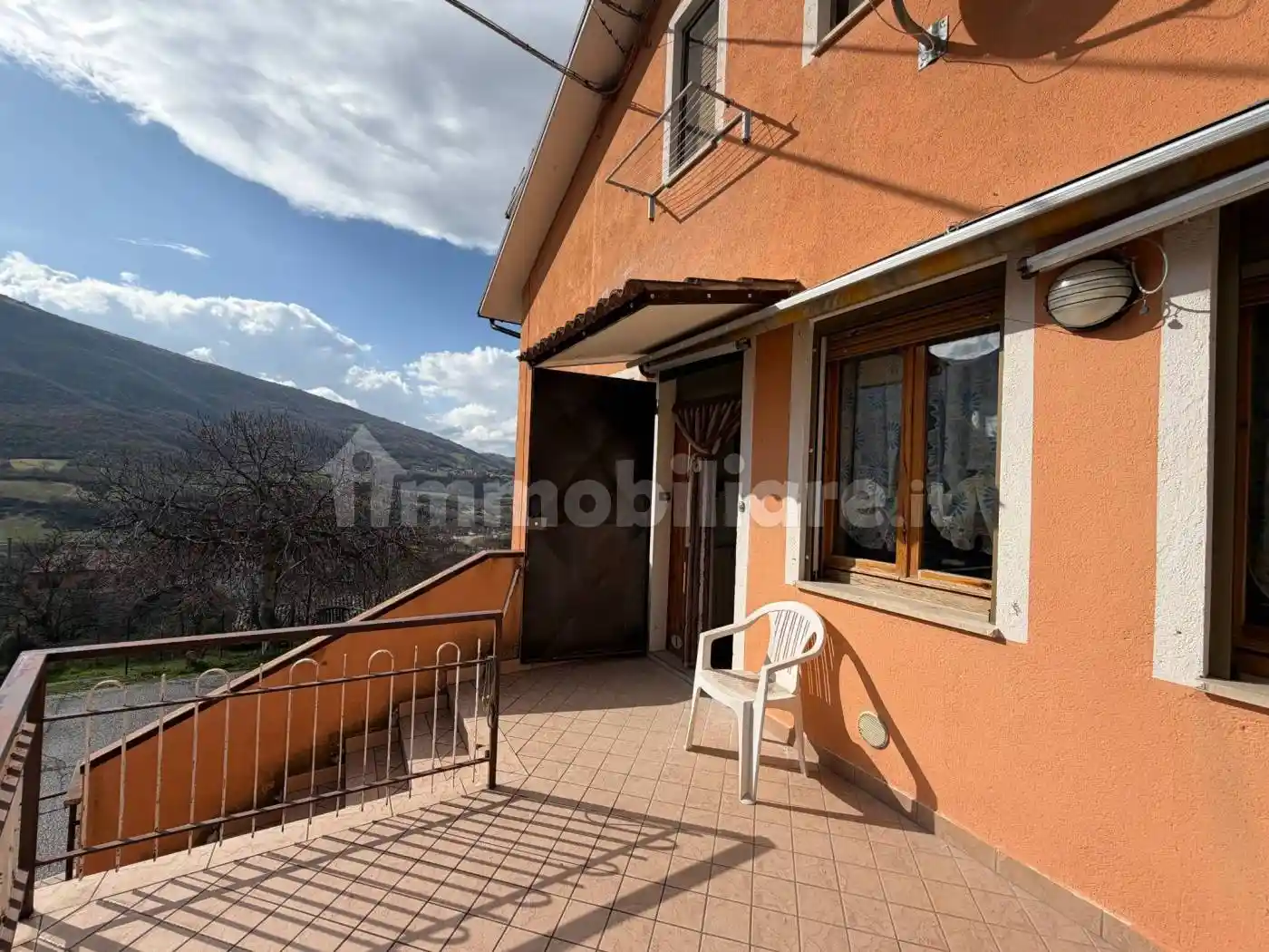Appartamento in affitto a Fiastra