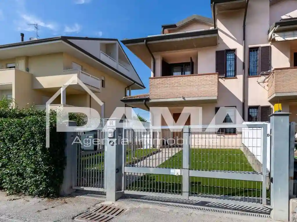 Villetta a schiera - foto 2