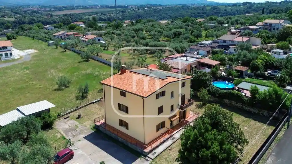 Appartamento in vendita a Zagarolo