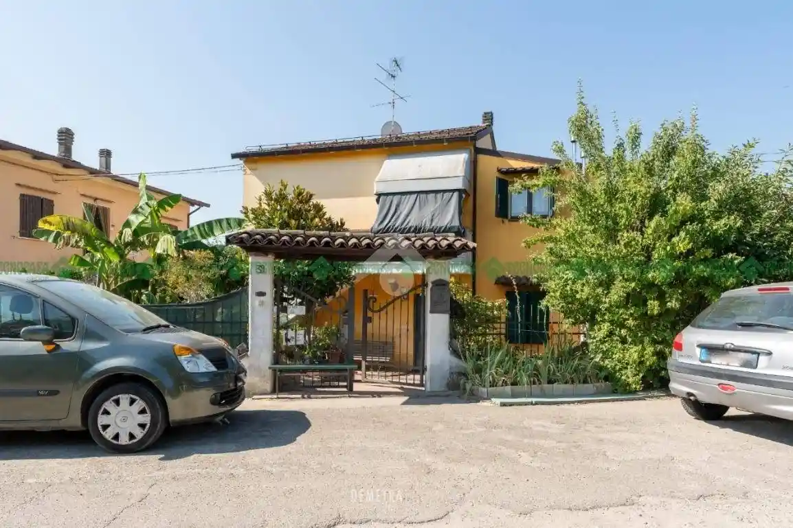 Villa in vendita a Castelfranco Emilia