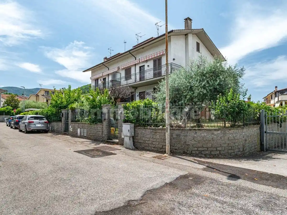 Appartamento in vendita a Vitorchiano