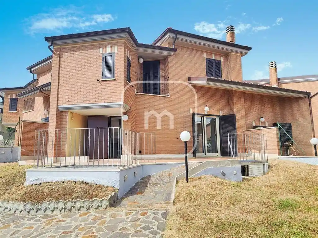 Villetta a schiera in vendita a Albano Laziale