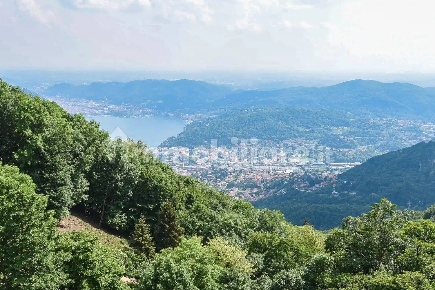 Appartamento in vendita a Cernobbio