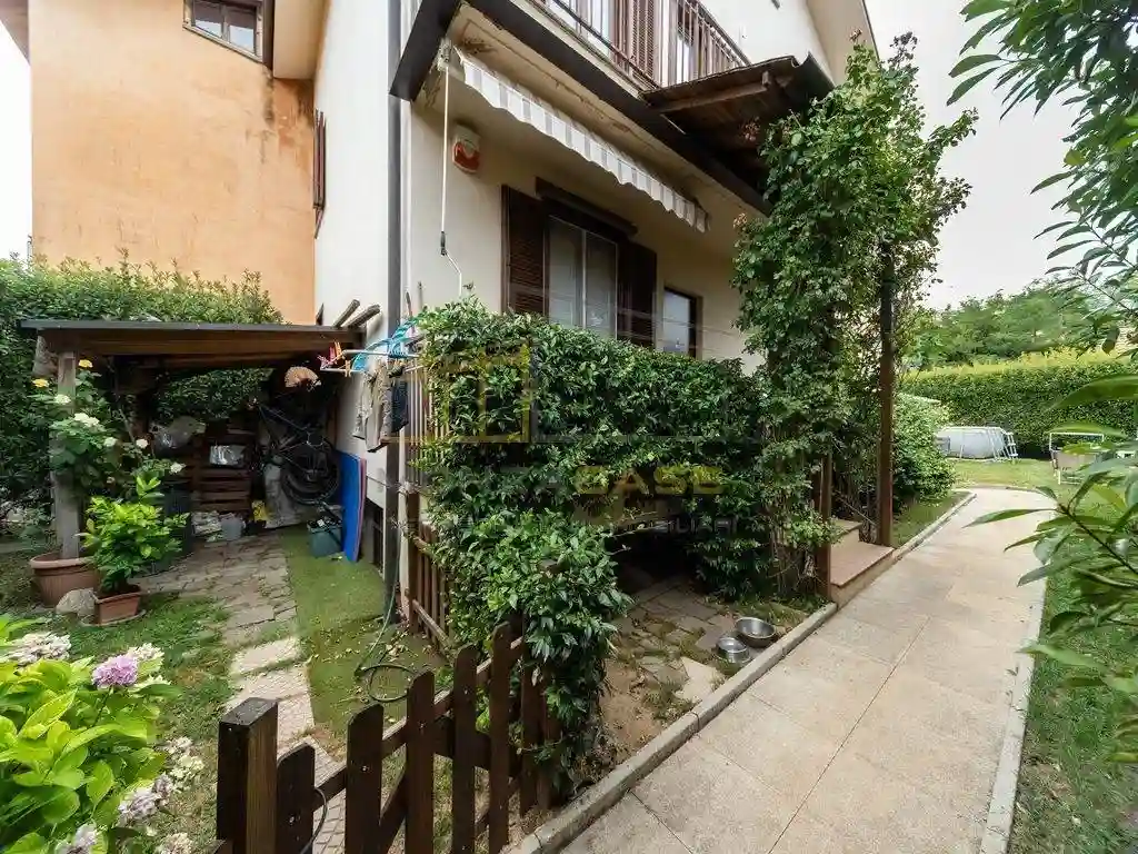 Villetta a schiera - foto 2