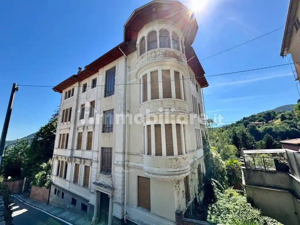 Villa in vendita a Valdilana
