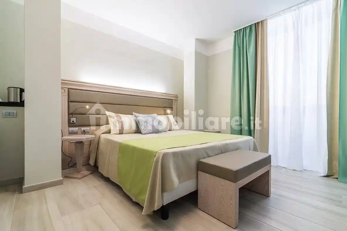 Palazzo - Edificio in vendita a Cagliari