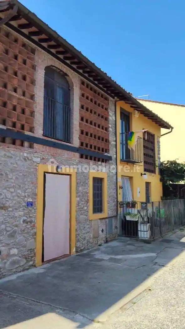 Casa indipendente in vendita a Lucca