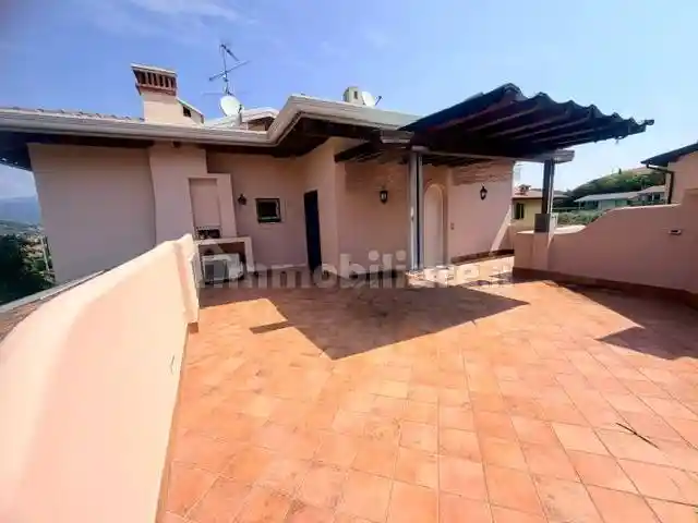 Appartamento in affitto a Manerba del Garda
