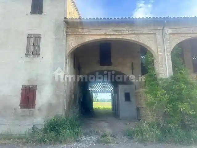 Rustico - Casale in vendita a Sissa Trecasali
