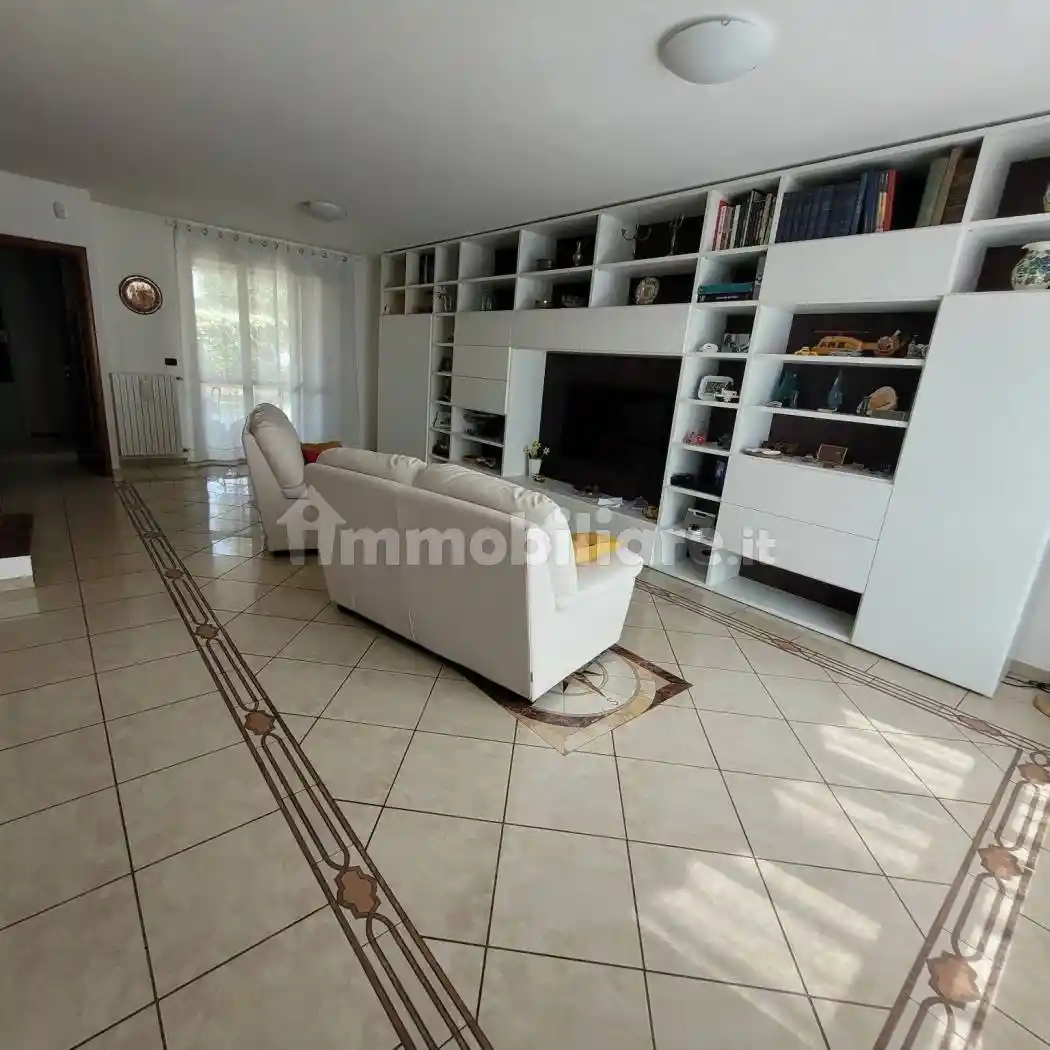 Villa in vendita a Buccinasco