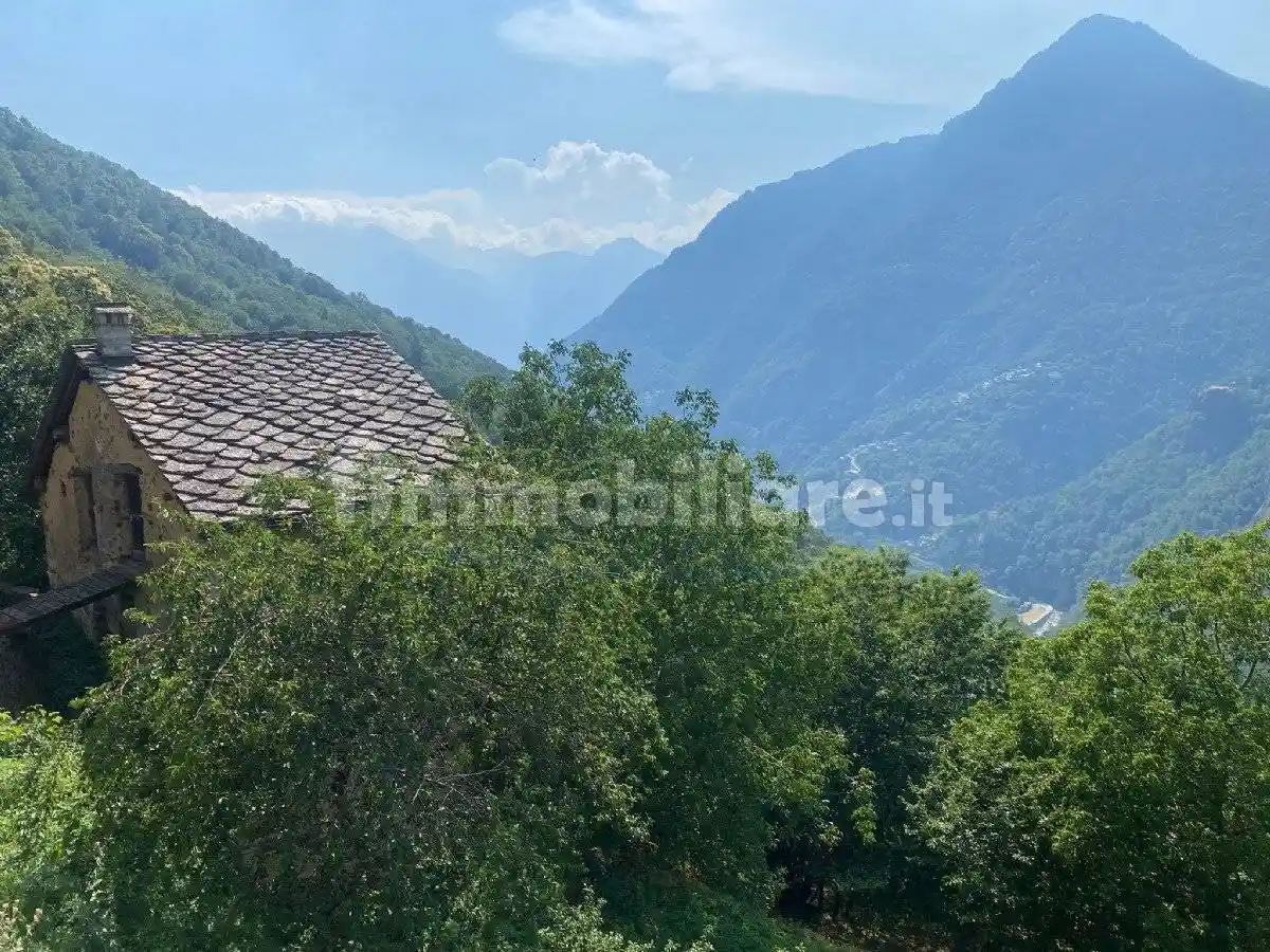 Rustico - Casale in vendita a Perloz