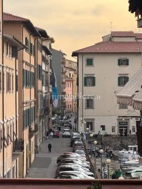 Appartamento in vendita a Livorno