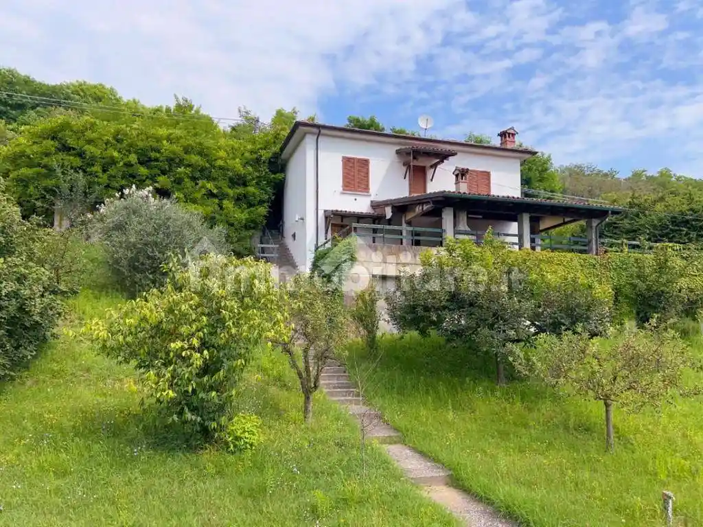 Villa in vendita a Montescano