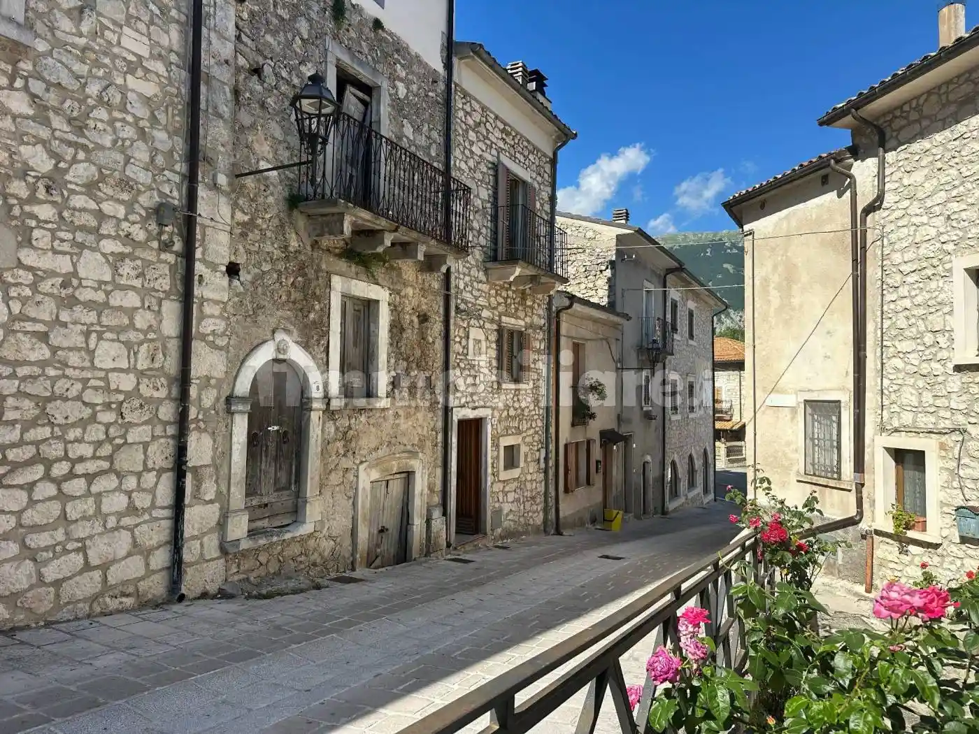 Casa indipendente in vendita a Sant'Eufemia a Maiella