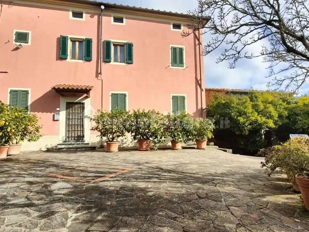 Rustico - Casale in vendita a Lamporecchio