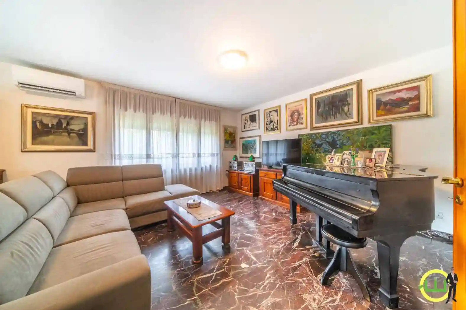 Villa - foto 2