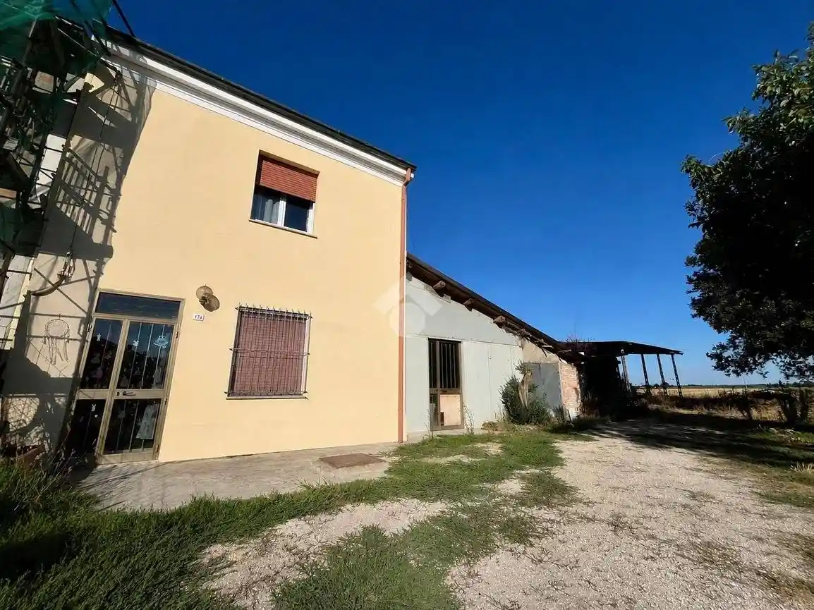 Casa indipendente in vendita a Ravenna
