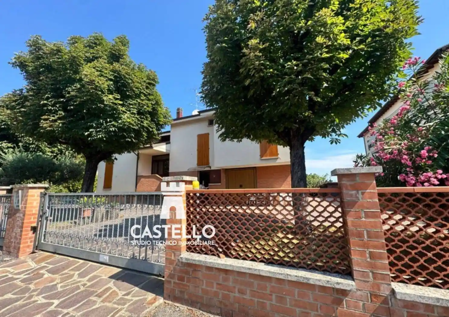 Villa in vendita a Castelfranco Emilia