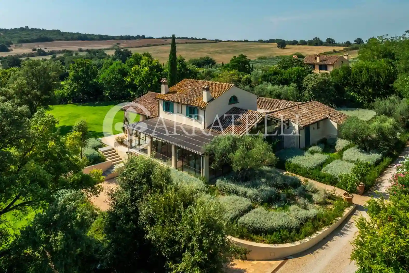 Villa - foto 2
