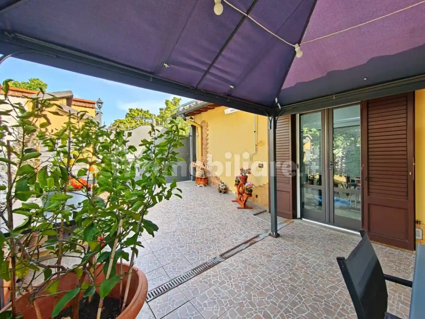 Casa indipendente in vendita a Campi Bisenzio