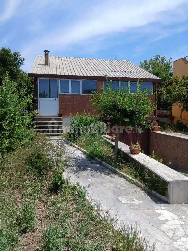 Villa in vendita a Anguillara Sabazia
