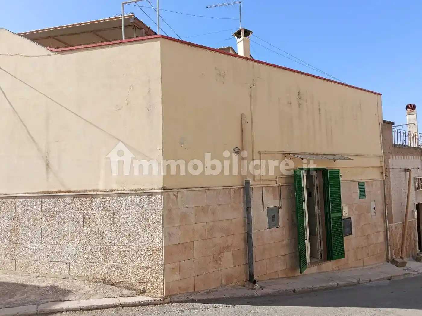 Casa indipendente in affitto a Canosa di Puglia