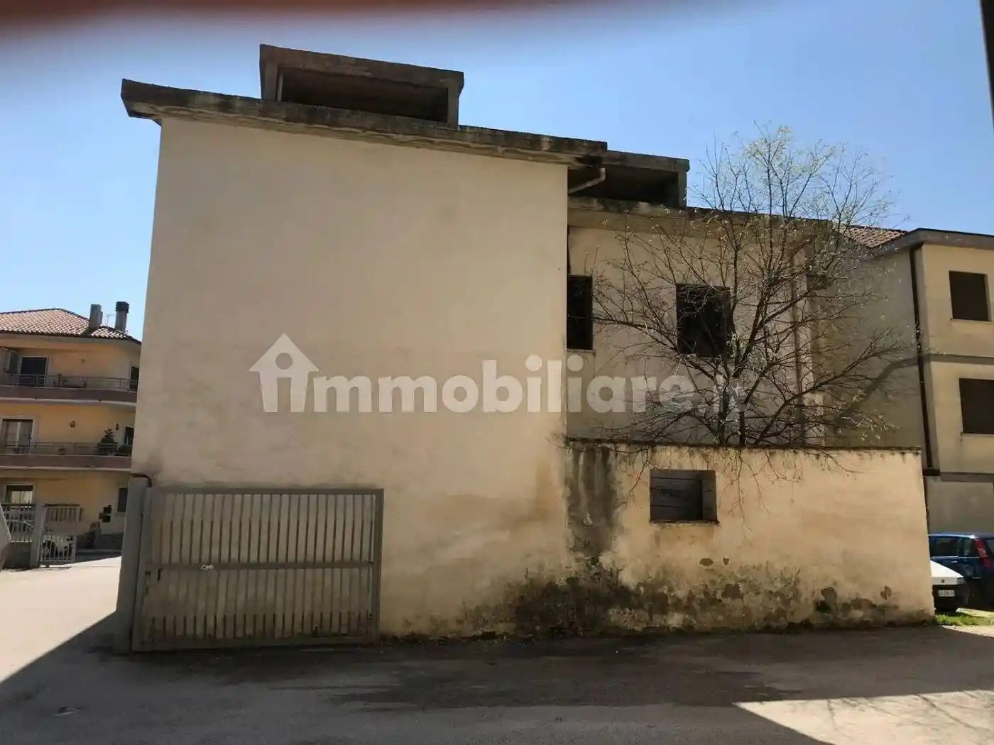 Palazzo - Edificio in vendita a Avezzano
