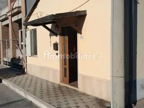 Villa in vendita a Massa d'Albe