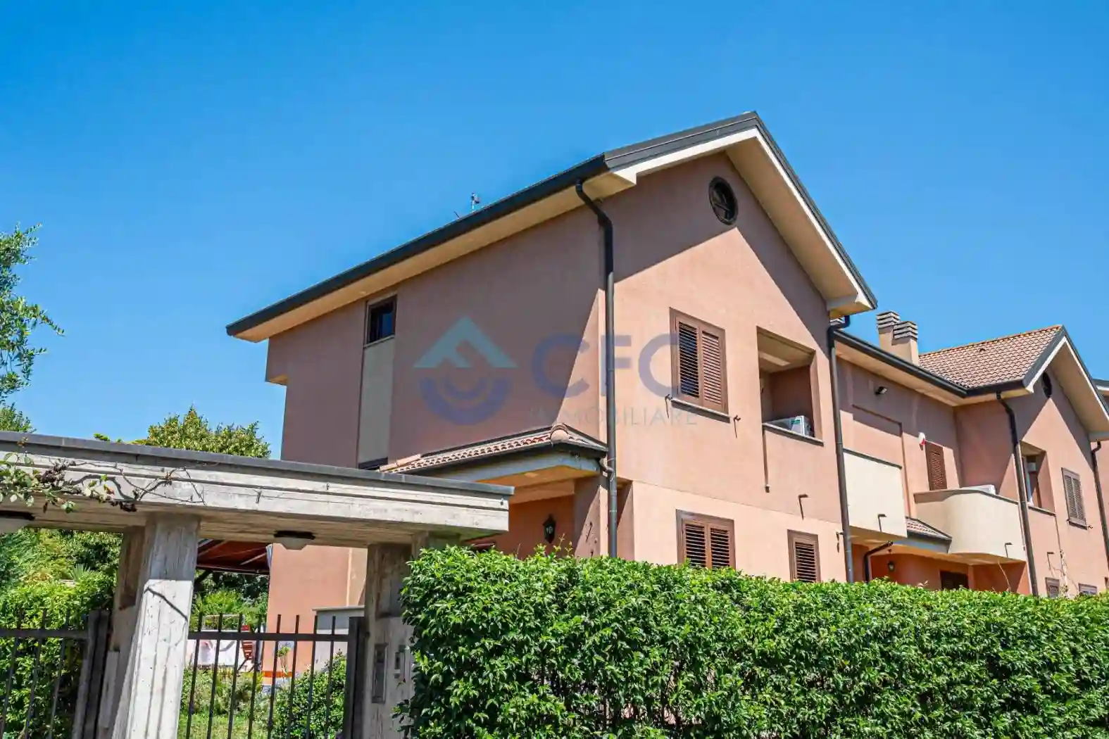 Villetta a schiera - foto 2