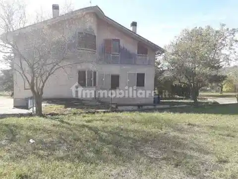 Villa in vendita a Massa d'Albe