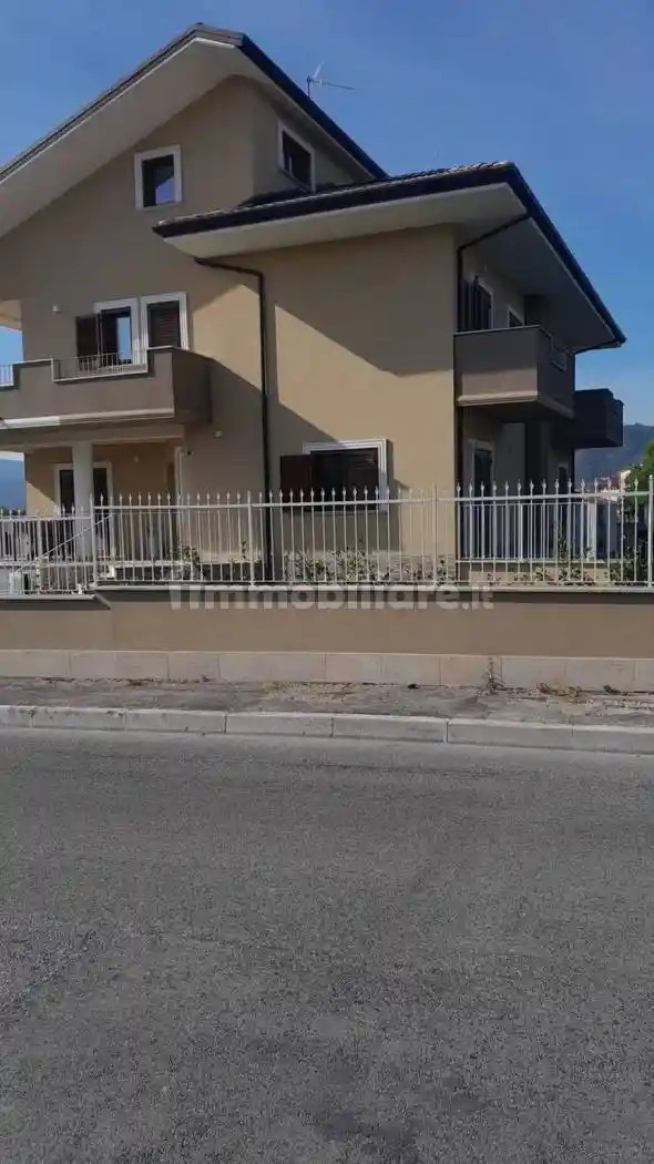 Villa in vendita a Avezzano