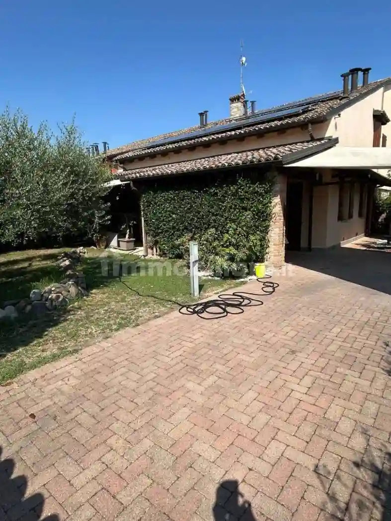 Villetta a schiera - foto 2