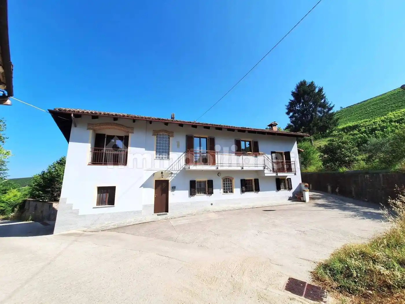 Villa in vendita a Treiso