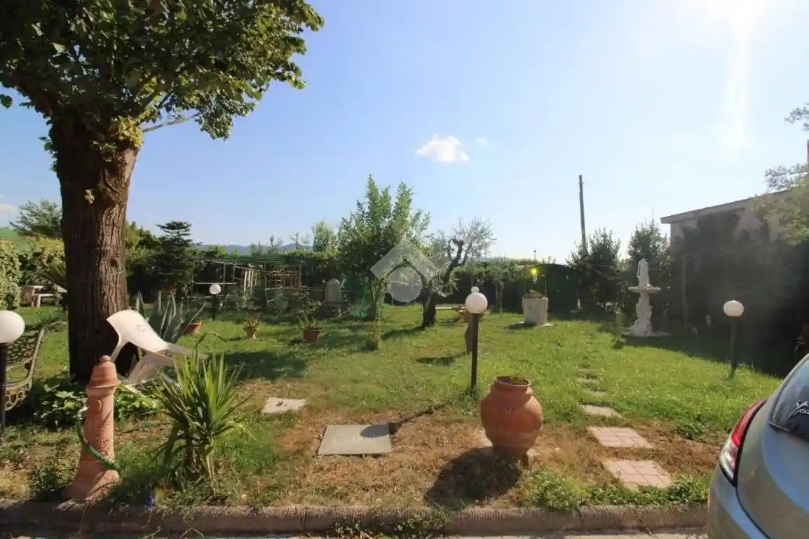 Villa in vendita a Pistoia