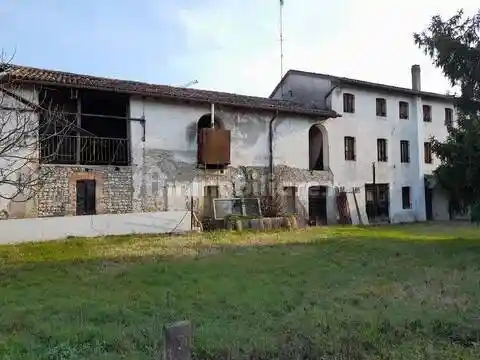 Villa in vendita a Pieve di Soligo