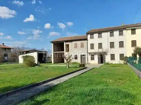 Rustico - Casale in vendita a Sernaglia della Battaglia