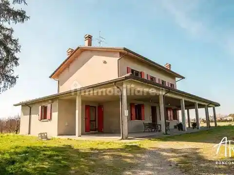 Villa in vendita a Cesena
