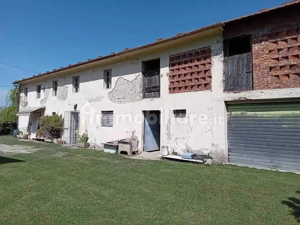 Rustico - Casale in vendita a Camaiore