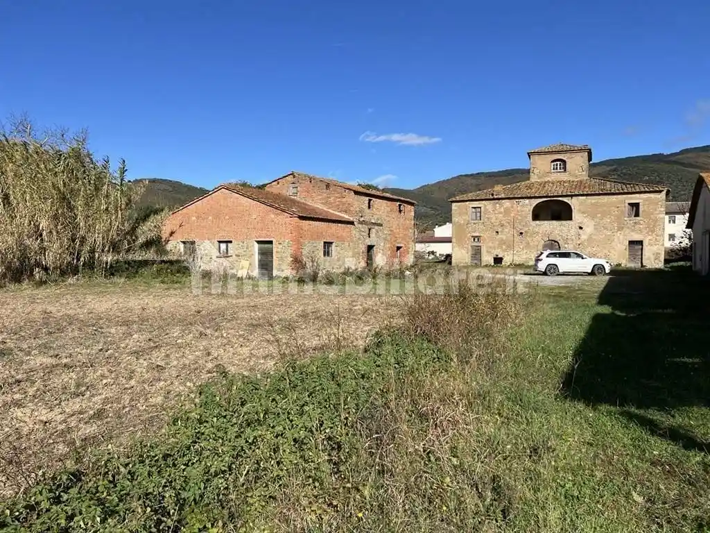 Rustico - Casale in vendita a Cortona