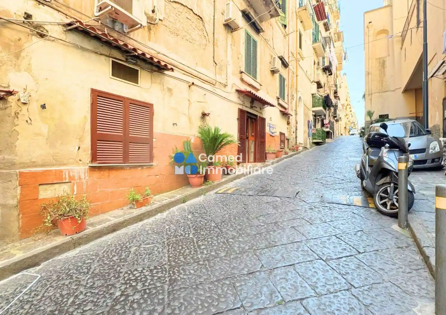 Appartamento in vendita a Napoli
