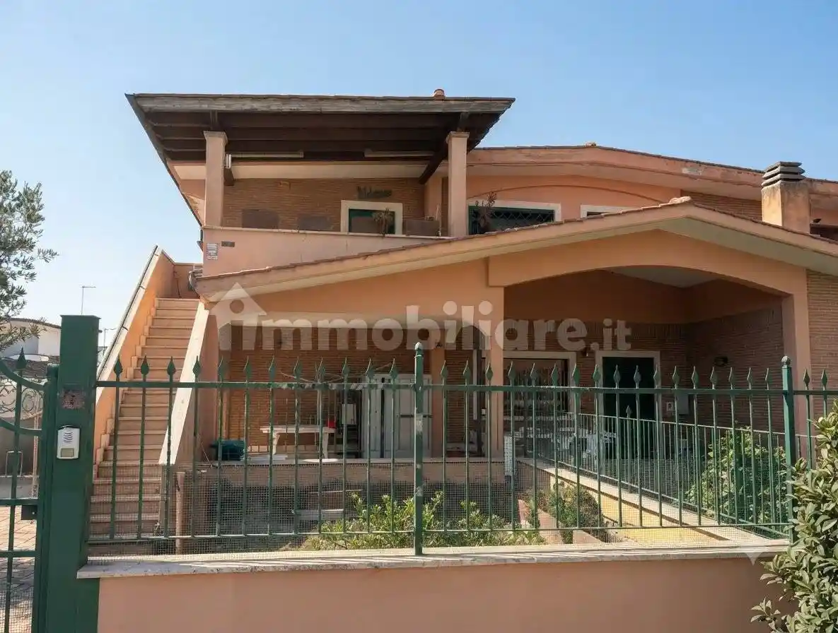 Villa in vendita a Pomezia
