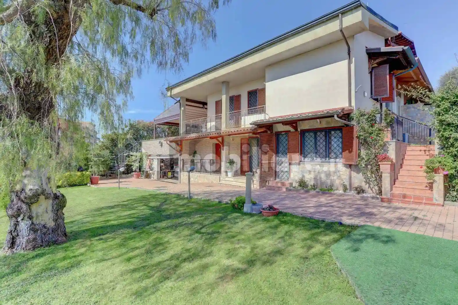 Villa - foto 2