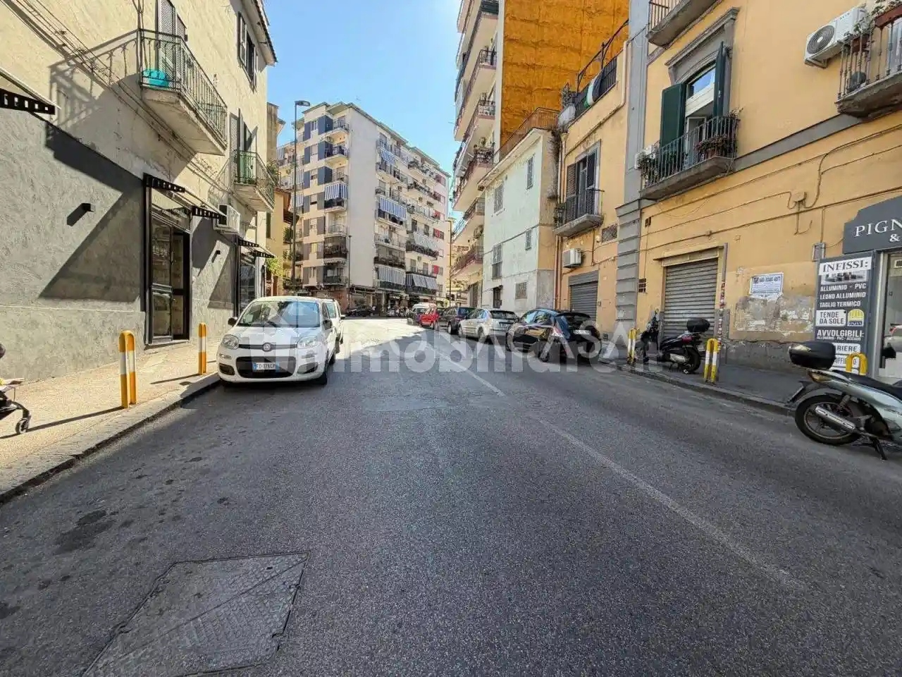 Appartamento in vendita a Napoli