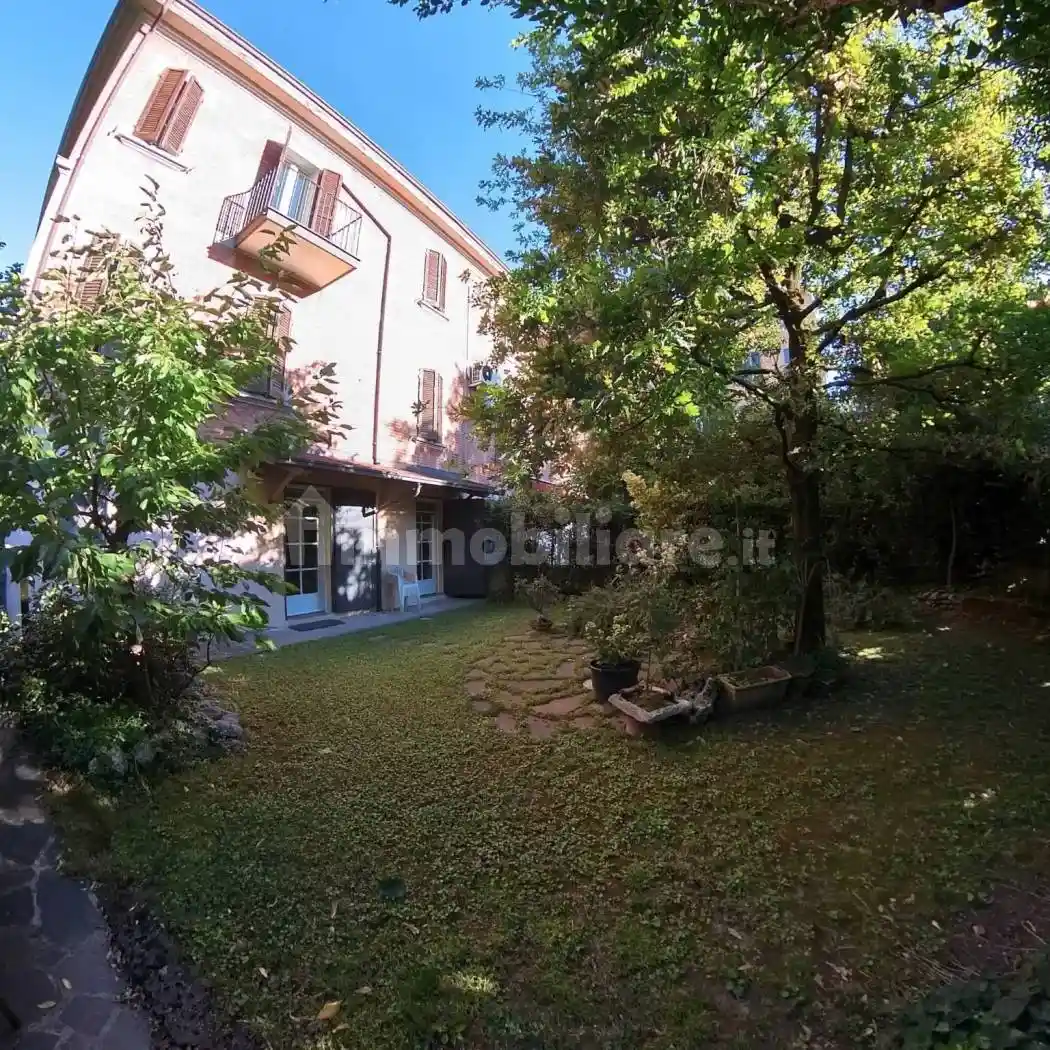 Villa in vendita a Bologna