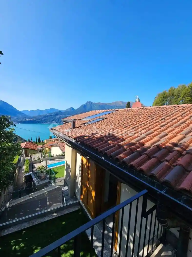 Villa in vendita a Perledo