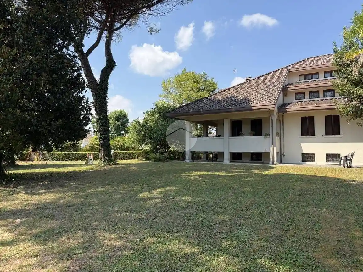 Villa in vendita a Martellago