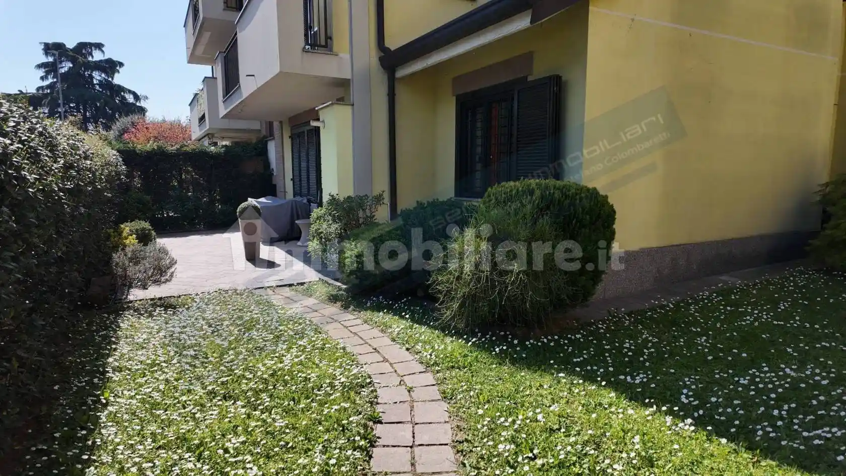 Appartamento in vendita a Arese